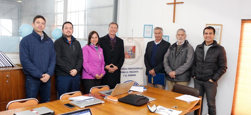 Maratón de Valparaíso, firma convenio de Cooperación con Escuela de Educación Física de la PUCV